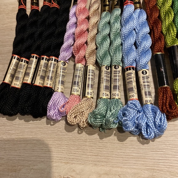 DMC Size 3 Pearl Cotton threads - Picture 3 of 5
